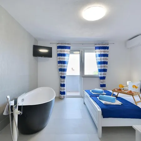 Sara 4* Villa *